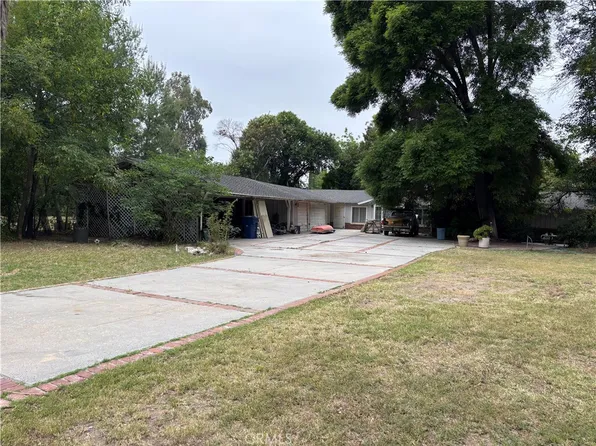 22665 Califa St, Woodland Hills, CA 91367