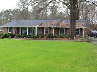 425 Lakeview Dr, Cedartown, GA 30125
