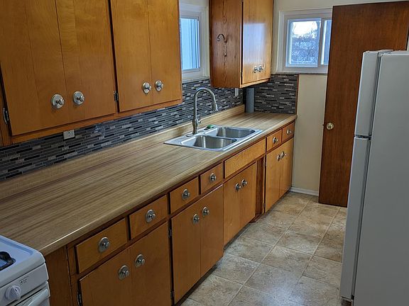 3rd image of 32974 Pardo St