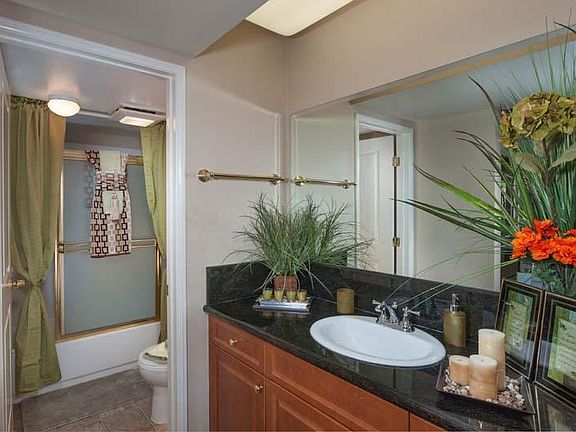 5th image of 276 S Benson Ave #1434451