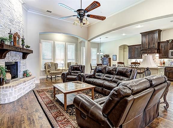 2nd image of 15191 Maroon Bells Ln