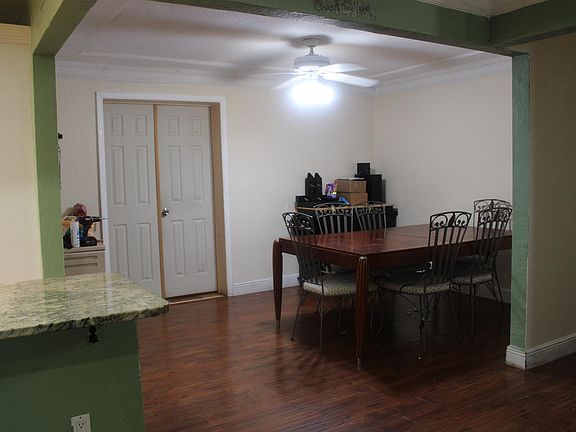 3rd image of 2842 Somerset Road Road