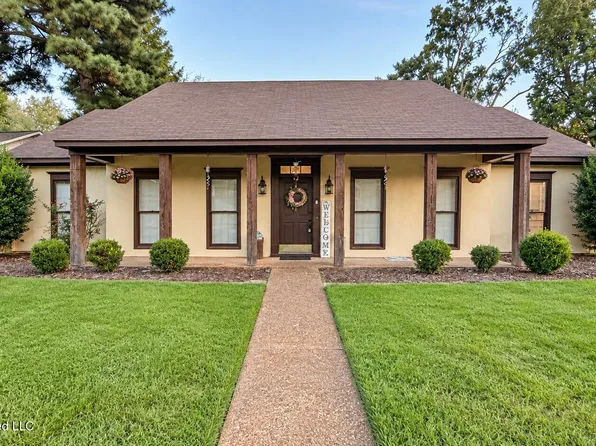 108 Honeysuckle Ln, Ridgeland, MS 39157