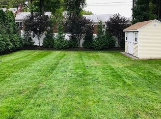 668 Slocum Ave, Ridgefield, NJ 07657