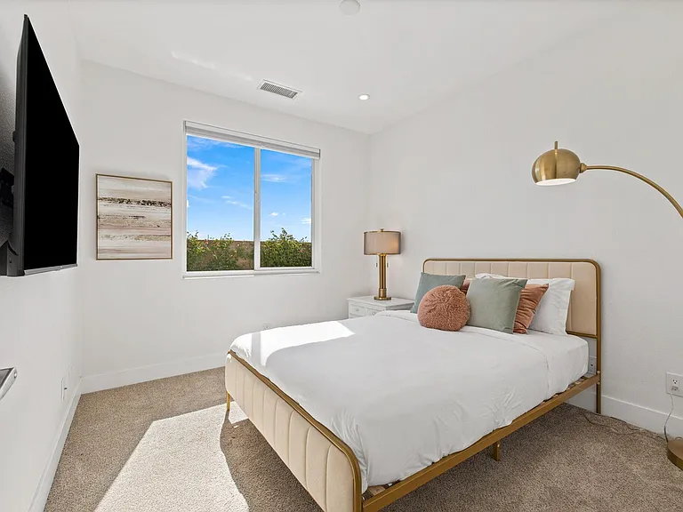 48584 Anastacia Ct — Photo 13