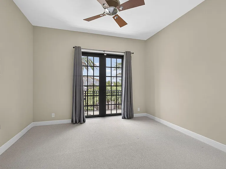803 Del Sol Cir — Photo 36