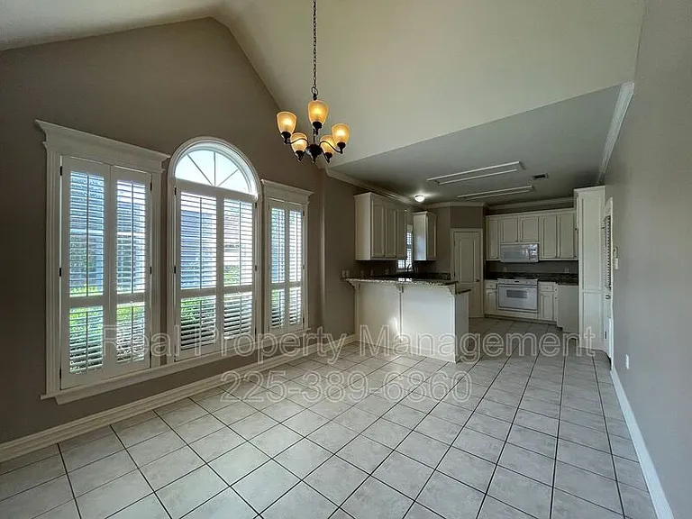 3938 Garden View Dr — Photo 5