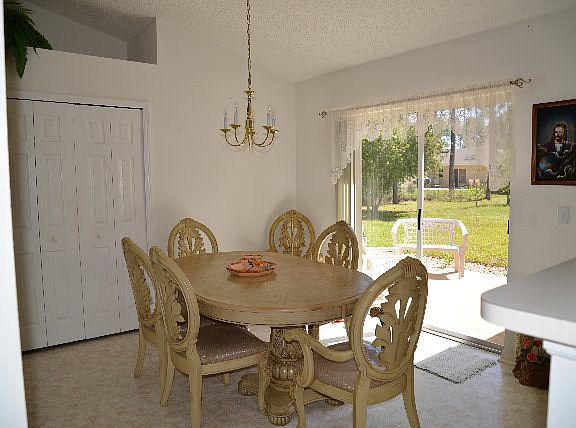 4th image of 21 Renworth Ln