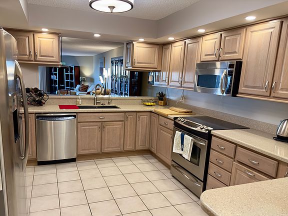 Stainless kitchen
