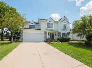 1443 Glenview Dr, Waterford, MI 48327
