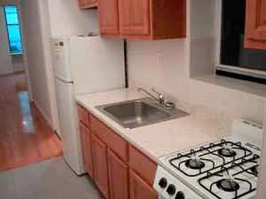 Rented by NYLA Realty | media 4