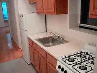 Rented by NYLA Realty