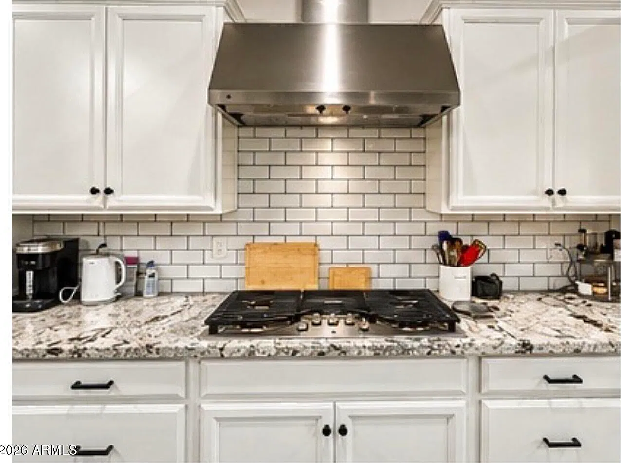 5 bed, 4.5 bath, 3785 sqft, $4,500 — Photo 4