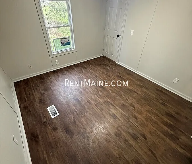 54 Pond Rd — Photo 9
