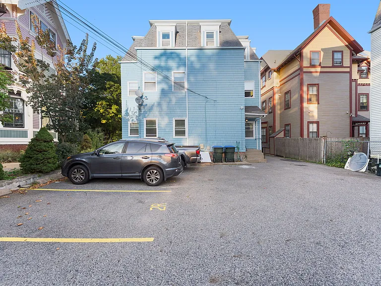 85 Parade St #1R — Photo 23