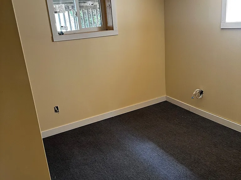 1043 Lena Ave #1 — Photo 16