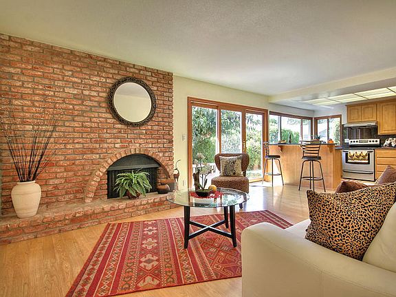 3rd image of 40689 Marino Way