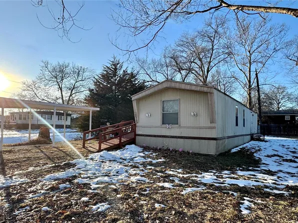 2615 S Carolina St, Louisiana, MO 63353