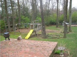 906 Kentucky Ave, Signal Mountain, TN 37377