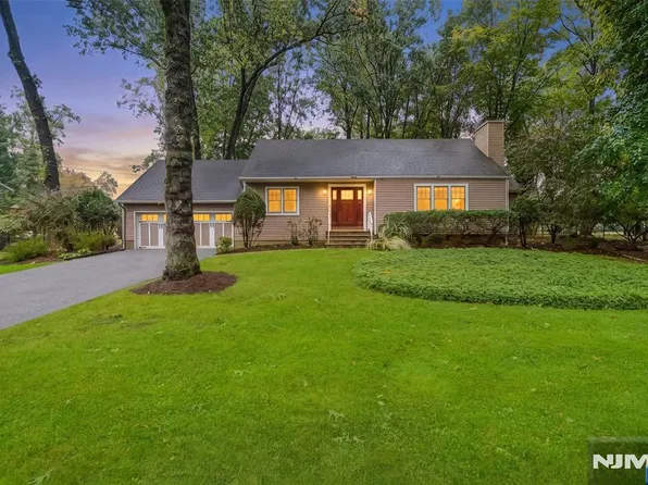 580 Ridge Road, River Vale, NJ 07675