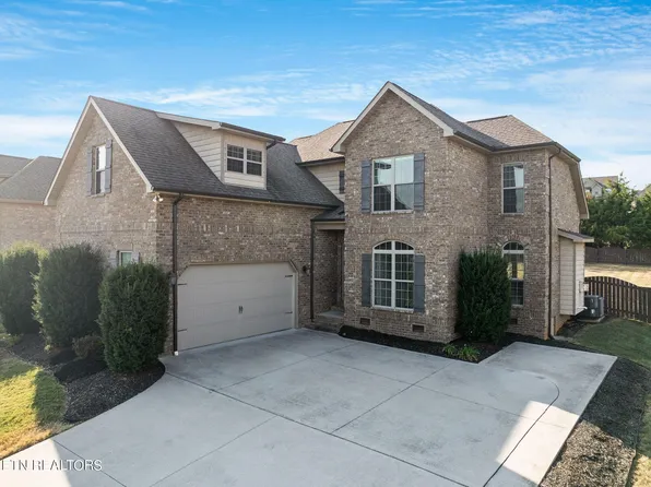 430 Kennesaw Ln, Lenoir City, TN 37771