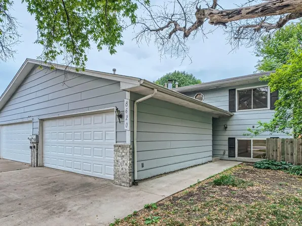 8620 Franlo Rd, Eden Prairie, MN 55344