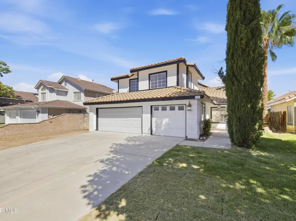 1563 E Kettering St, Lancaster, CA 93535