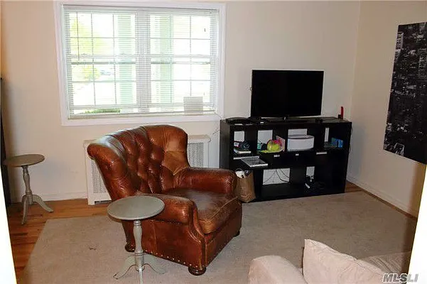 Rented by Douglas Elliman | media 4