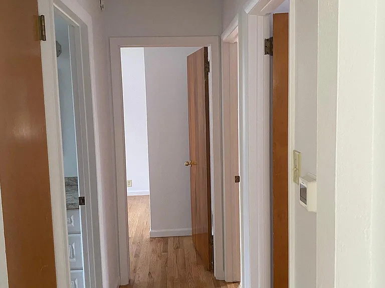 624 Colorado St — Photo 17