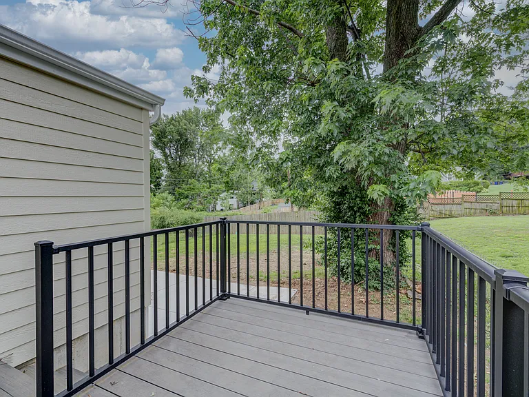 6924 Nashville Ave — Photo 28