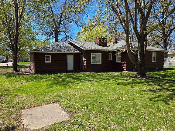 2nd image of 31 1st St N