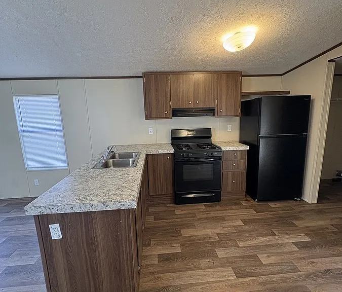 23 Amos Valley Dr — Photo 4