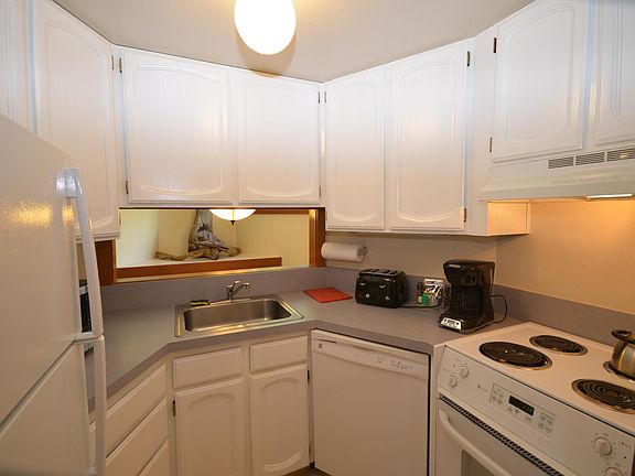 3rd image of 3641 NW Oceanview Dr #109