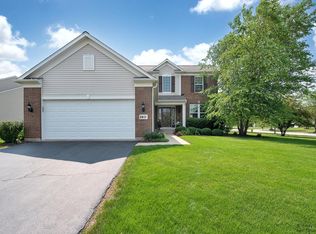 2411 Woodside Dr, Carpentersville, IL 60110