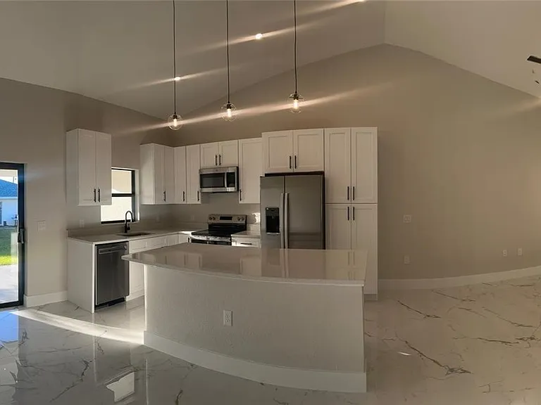 1578 Gretchen Ave S — Photo 5