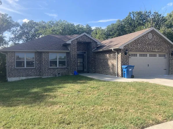 130 Saturn St, Holts Summit, MO 65043