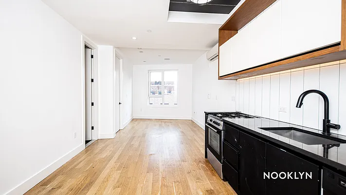 Rented by Nooklyn NYC LLC | media 2