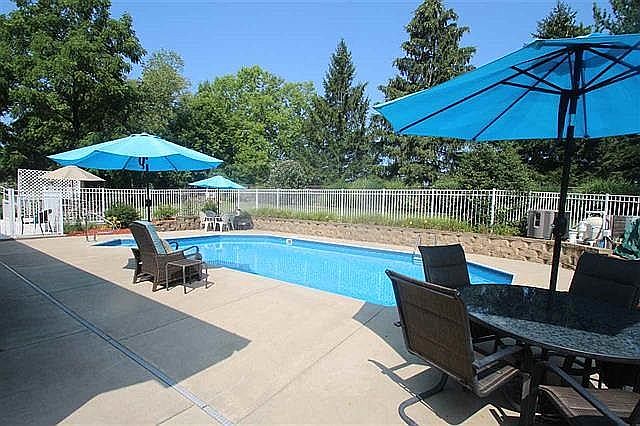 Gorgeous pool area