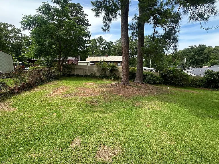 1307 Drew Ave — Photo 9