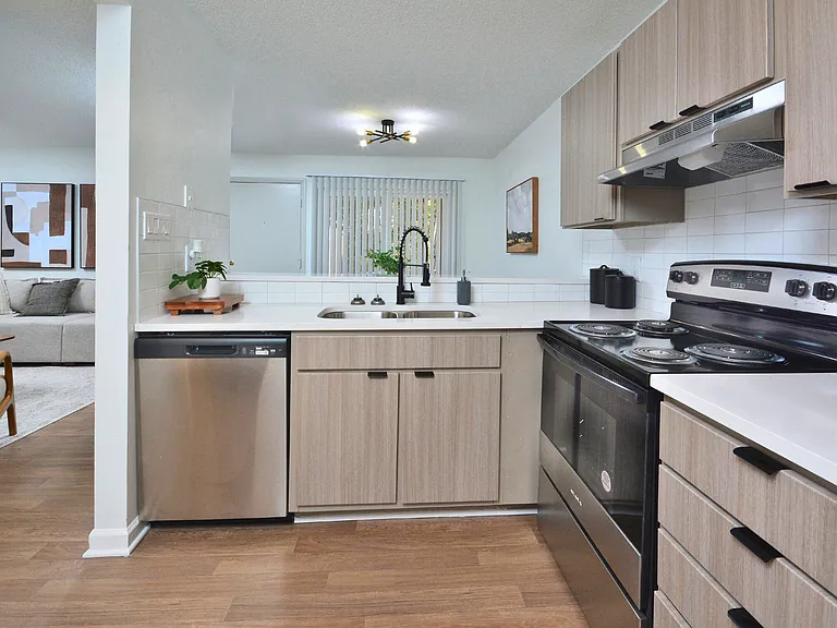 Enclave at North Point — Photo 6
