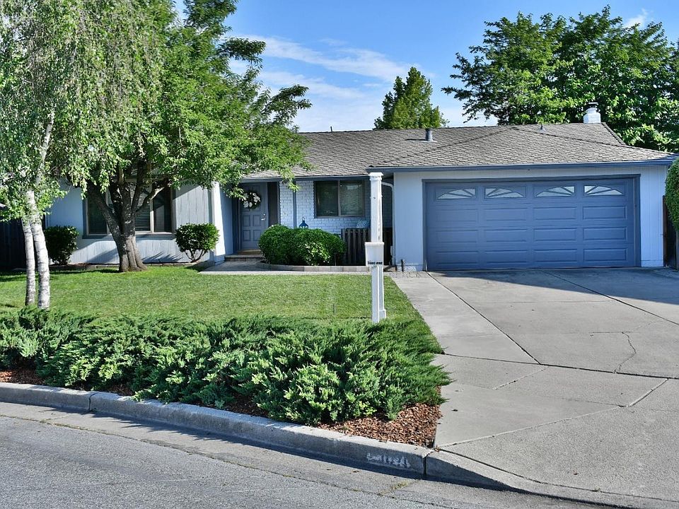 1st image of 1070 Ayer Dr