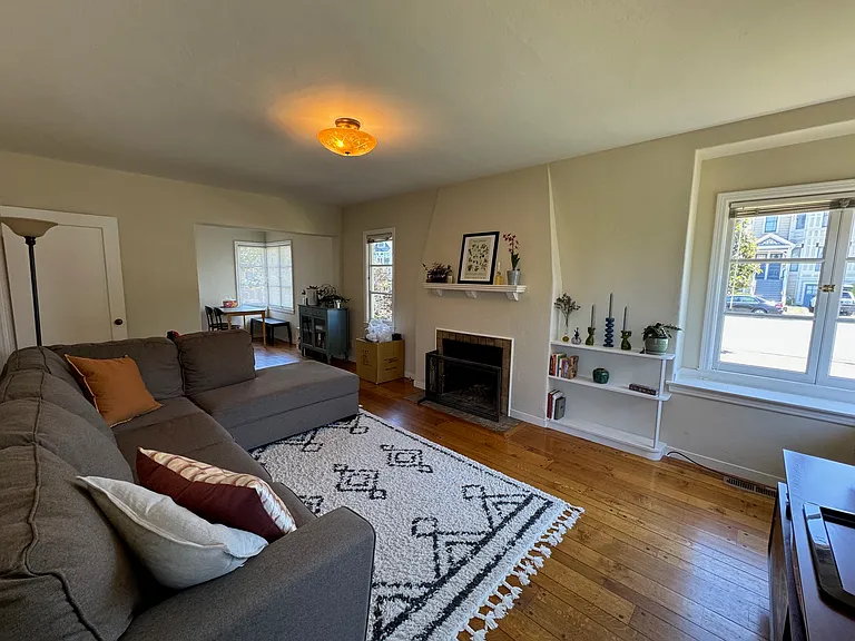 919 Santa Clara Ave #A — Photo 3