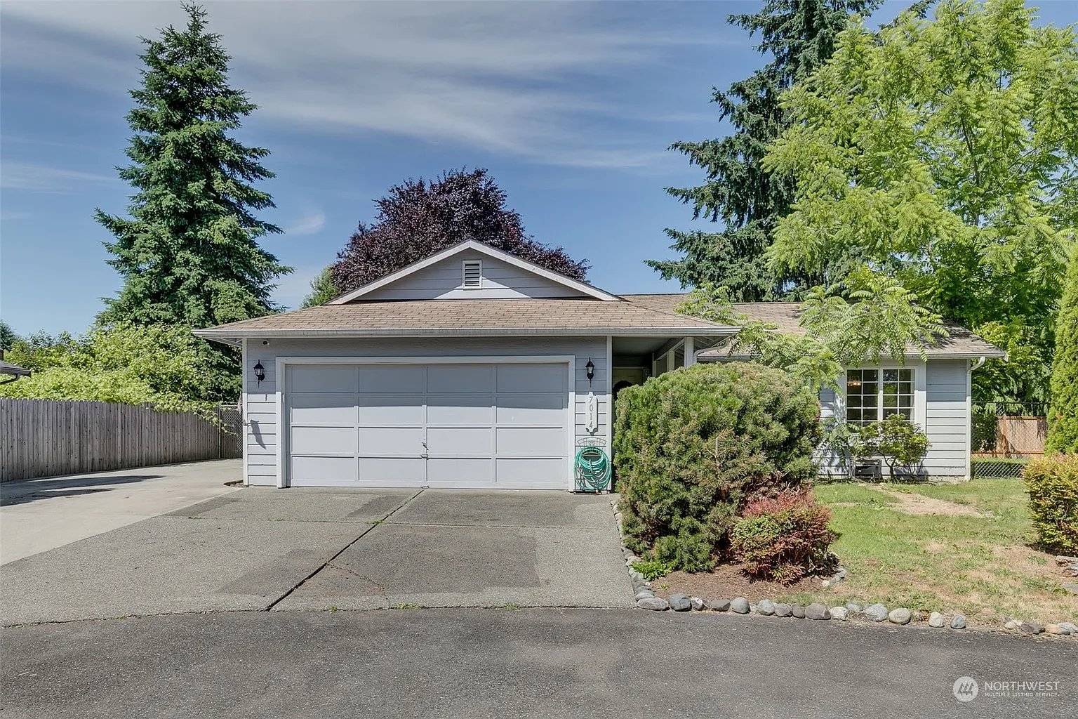 7014 60th Drive NE photo 1