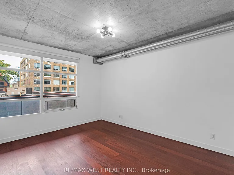 42 Camden St #303 — Photo 14