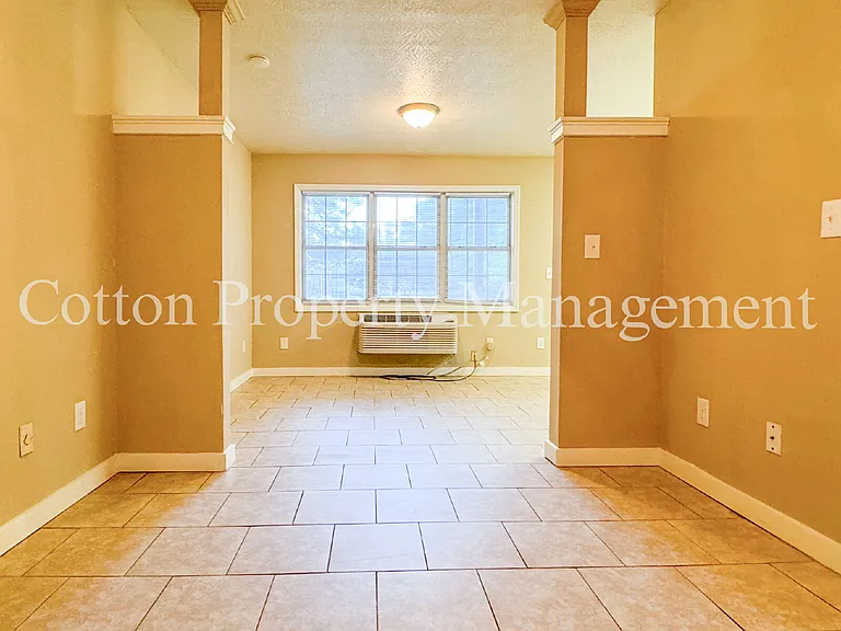 4516 Greentree Rd #9 — Photo 8