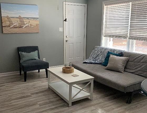 4th image of 2768 Shore Dr APT C
