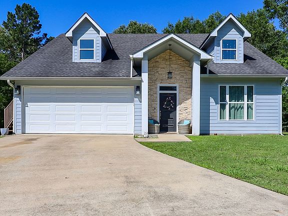 4th image of 330 Oak Meadow Ln