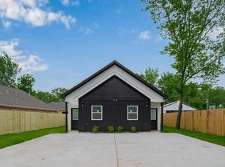 106 Armstrong St #A, Houston, TX 77029