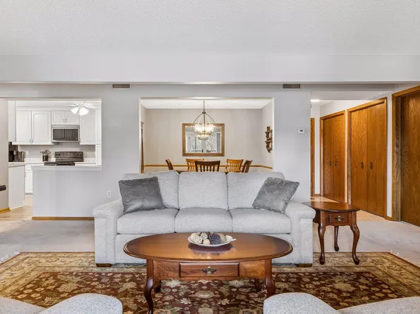 3150 Glen Oaks Ave APT 111A, White Bear Lake, MN 55110