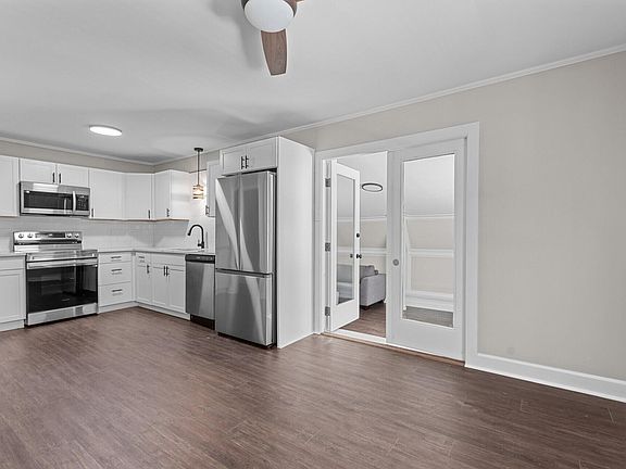 5th image of 4828 Stafford Dr